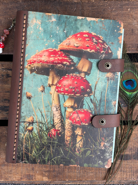 Handmade 6-Ring Mushroom Themed Wood & Leather Journal – Refillable Planner or Notebook – Artisan Stationery (Copy)