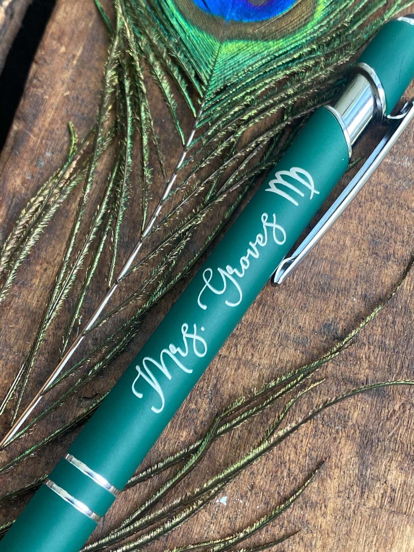 Personalized Zodiac Engraved Pen: Custom Astrology Gift for Boss