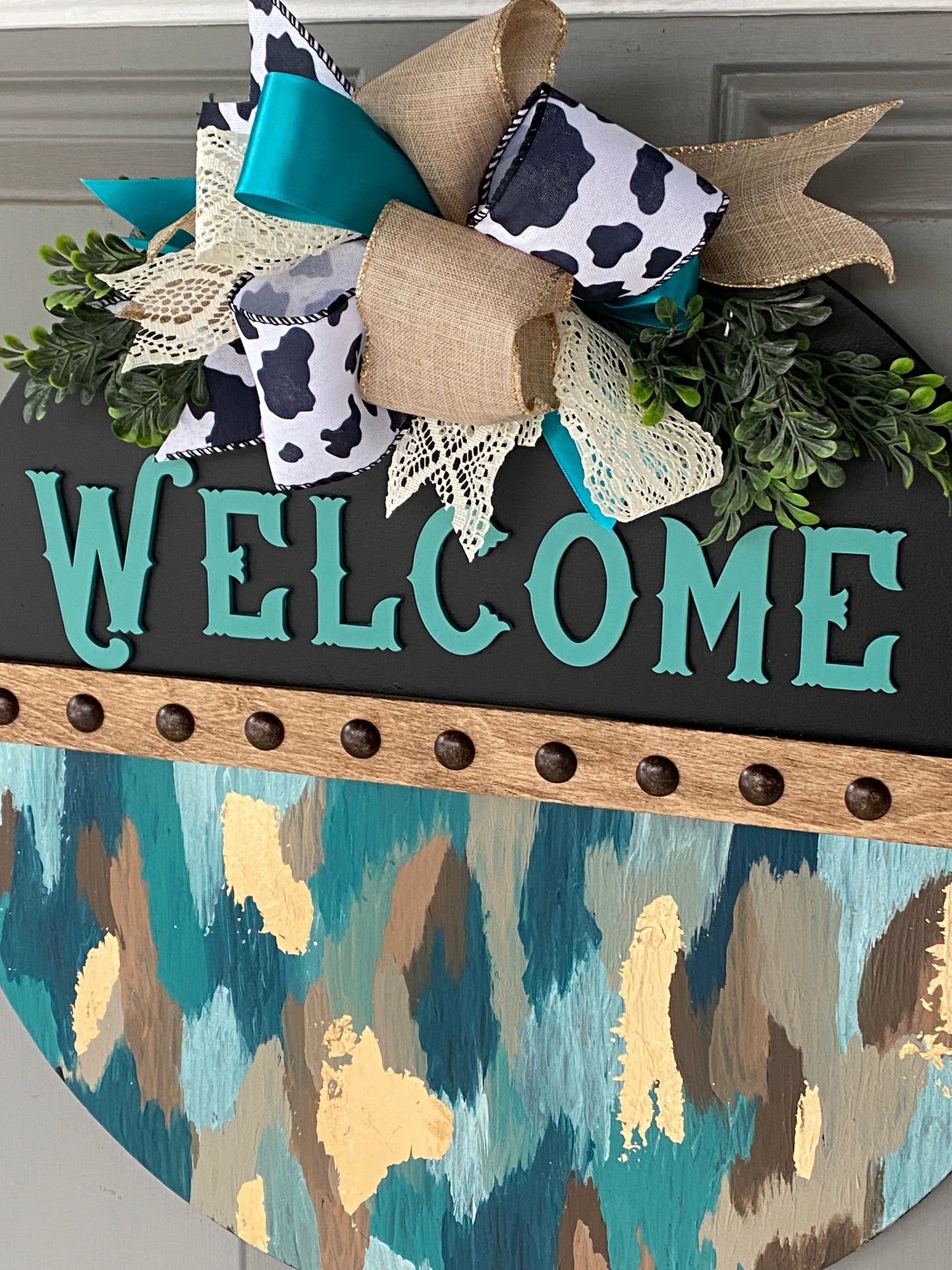 Western Turquoise Inspired 18 inch Wood Round Welcome Sign